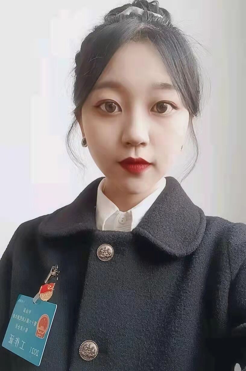 王曉君---畢業后于2019年7月考取石家莊市選調生。