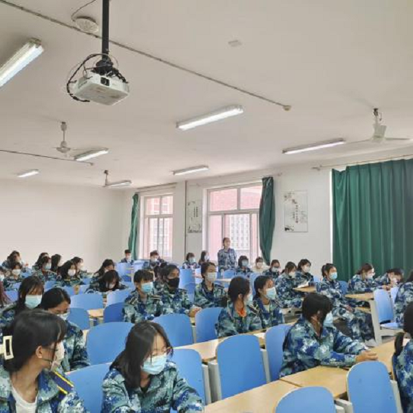 傾聽心聲 關愛成長——期中教學檢查周 小學教育學生座談會