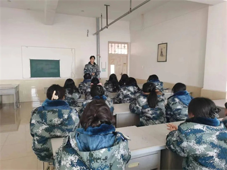 “技能拓展，激發潛能”——保定理工學院藝術學院開展十項技能培訓