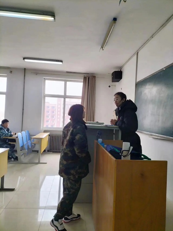 開(kāi)學(xué)第一天|管理學(xué)院|前程今勝昔·龍行啟新程