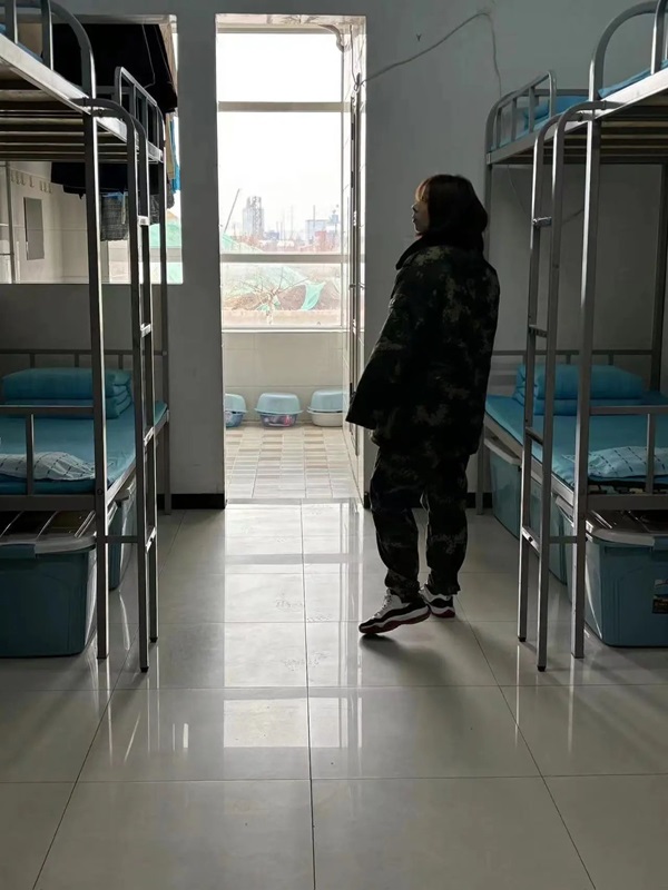 開(kāi)學(xué)第一天|管理學(xué)院|前程今勝昔·龍行啟新程