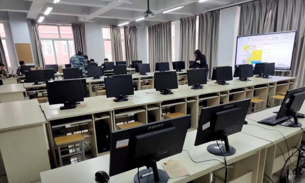 經濟學院實驗室建設介紹