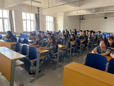 往屆優秀畢業生分享求職秘籍，助力畢業生找到心儀工作