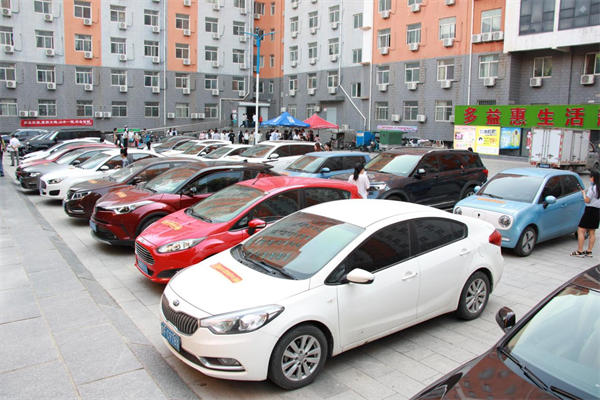 青云直上九霄去 他日凌云最有聲— 我校工會隆重舉辦喜送畢業生活動