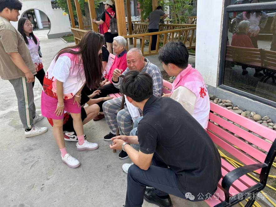 教育學院成功與善孝居養老院完成孝老敬親實踐教育基地揭牌！