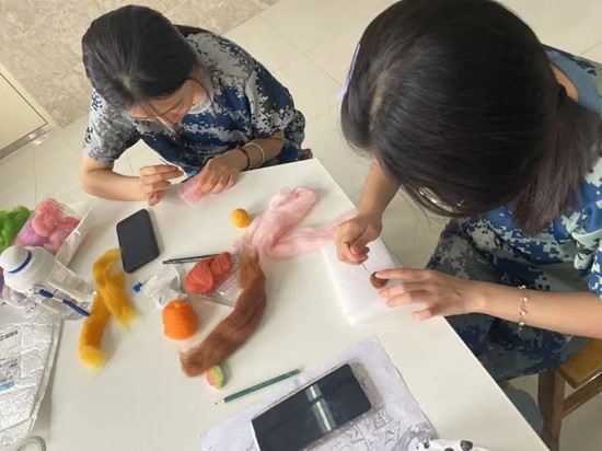 美育如光，熹微朝陽