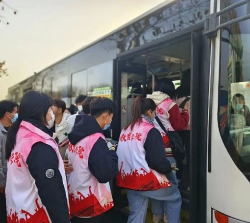 “揚愛老美德，獻志愿精神”志愿服務慰問活動圓滿結束