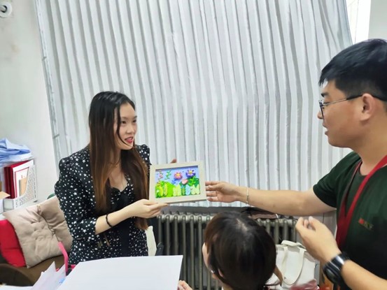 老師，請簽收教師節禮物