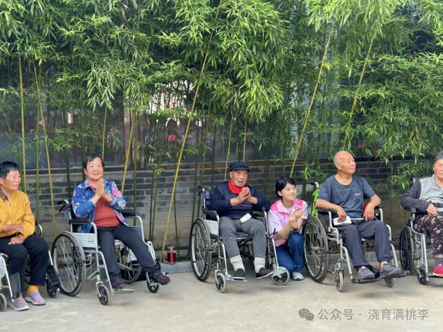 教育學院成功與善孝居養老院完成孝老敬親實踐教育基地揭牌！