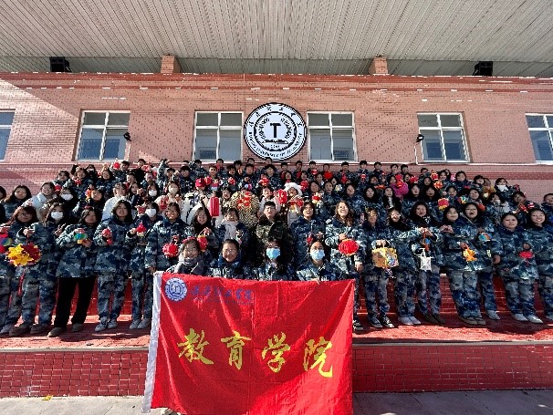 弘揚傳統文化 傳承愛國情懷——教育學院開展創意燈籠制作活動