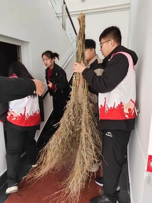 志愿于心，服務于行