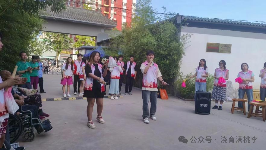 教育學院成功與善孝居養老院完成孝老敬親實踐教育基地揭牌！