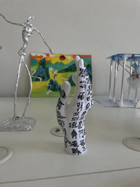 美育如光，熹微朝陽