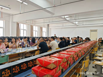 月滿中秋,師恩難忘|信工學院開展“感師恩，迎中秋”主題活動