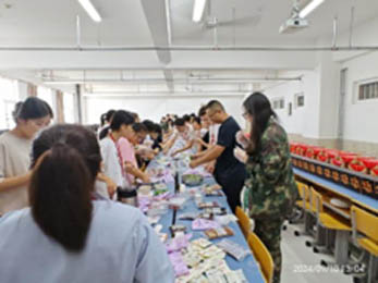 月滿中秋,師恩難忘|信工學院開展“感師恩，迎中秋”主題活動