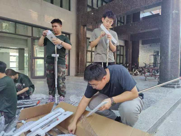 資源學院“以愛迎新，輔導員在行動”