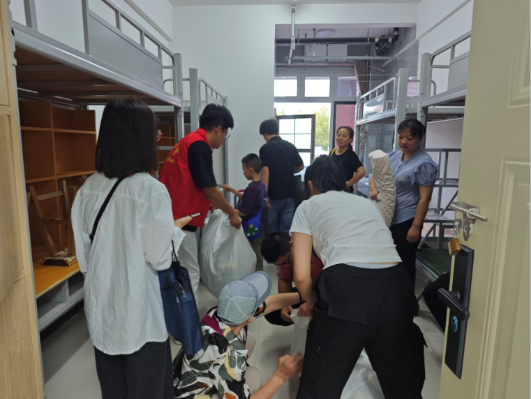 我為同學做實事 | 管理學院“同伴成長，暖心起航