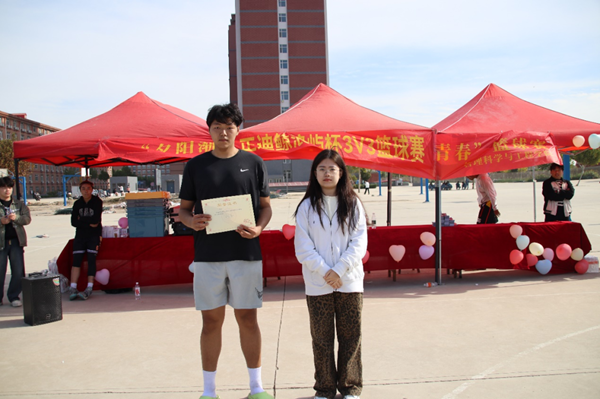 體育|保定理工學院|管理學院|“夕陽漸沉灑熱汗，少年不疲逐青春”籃球比賽圓滿結束