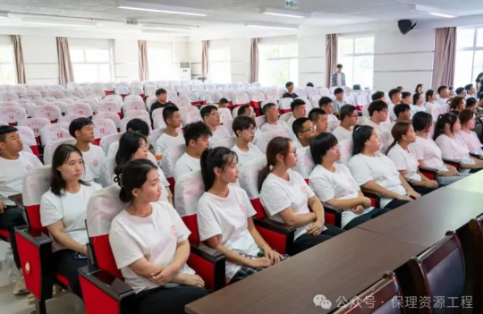 2024級(jí)土木工程（中外合作辦學(xué)）專業(yè)新生開學(xué)典禮