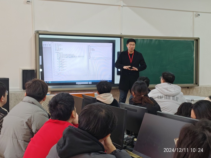 【匠心育師·師道傳承】強技能，促提升—信息科學與工程學院教師技能系列培訓（十七）順利開展