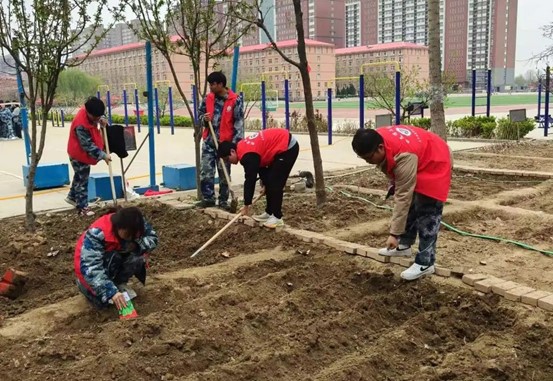 在勞動中成長，在教育中收獲