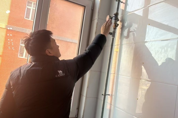 輔導員在行動：全面排查隱患，守護學生安全