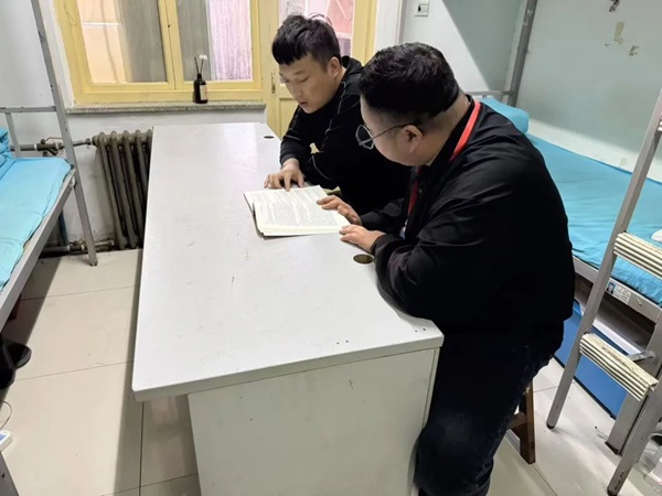 學風建設|保定理工學院|管理學院|學風建設正當時，小組學習展新姿