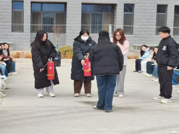 養(yǎng)成教育|保定理工學(xué)院|管理學(xué)院|消防安全，從我做起