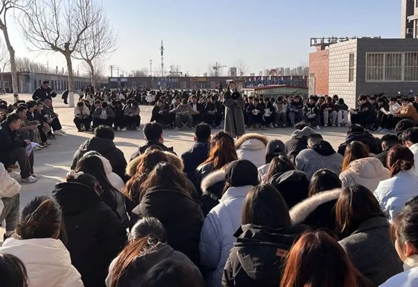 歡迎回家|保定理工學院|管理學院|歡迎回家同筑夢，攜手新程共揚帆