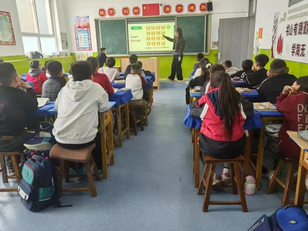 走進大莊小學，激發(fā)語言學習熱情——普通話推廣活動