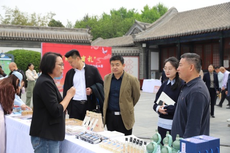 保定理工學(xué)院藝術(shù)學(xué)院與保定直隸總督署博物館聯(lián)合舉辦“直隸瑞獸大賽”頒獎(jiǎng)典禮活動(dòng)圓滿落幕