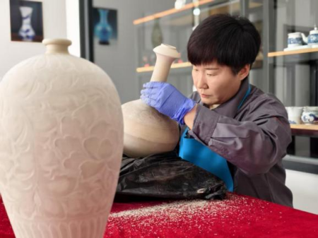 傳承匠心 創新設計 產品設計專業陶藝工坊特色教學