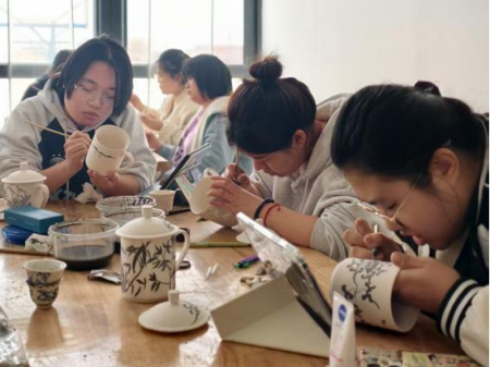 傳承匠心 創新設計 產品設計專業陶藝工坊特色教學