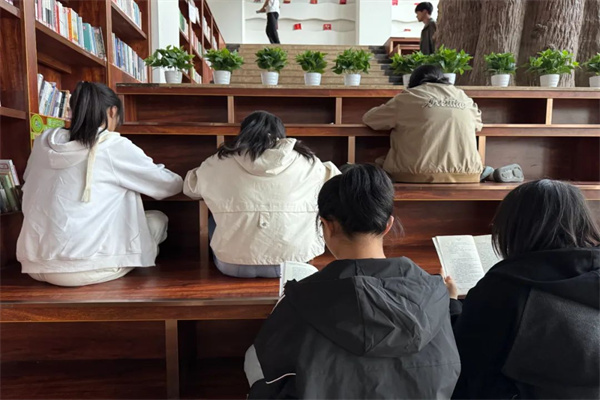 【書香啟智，經韻潤心】春光美如斯，讀書正當時——世界讀書日閱讀活動