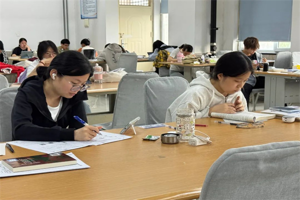 【書香啟智，經韻潤心】春光美如斯，讀書正當時——世界讀書日閱讀活動