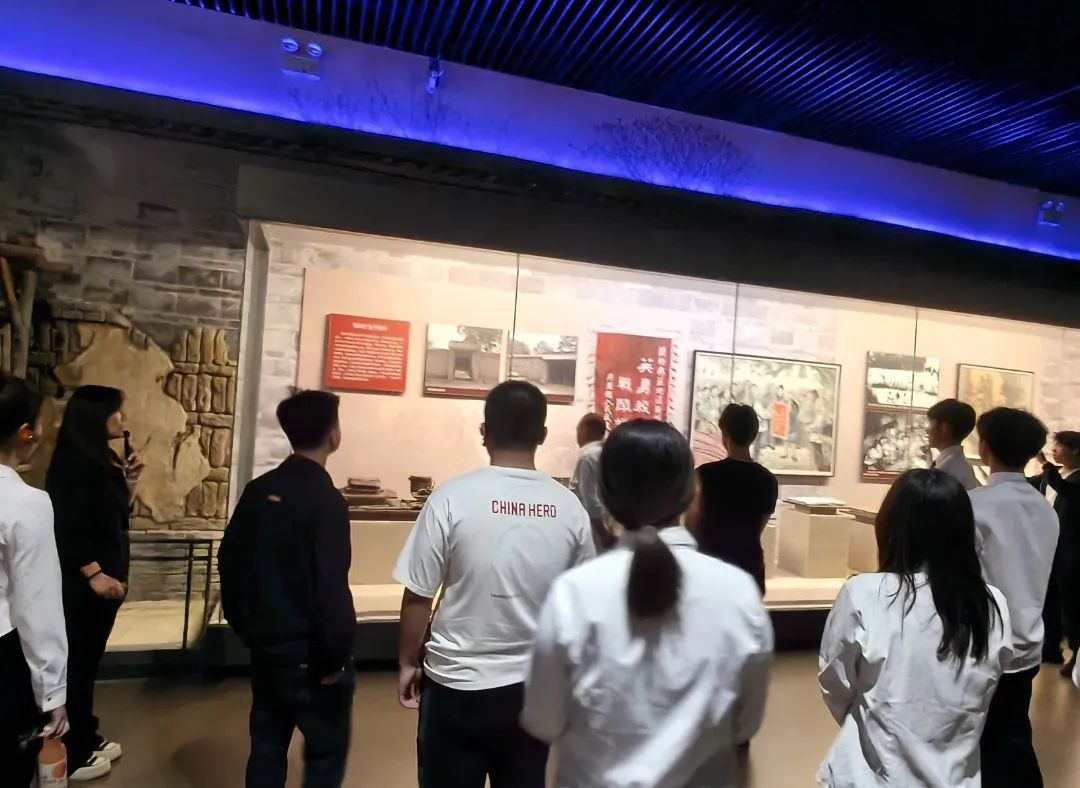 探地道烽火，承精神血脈