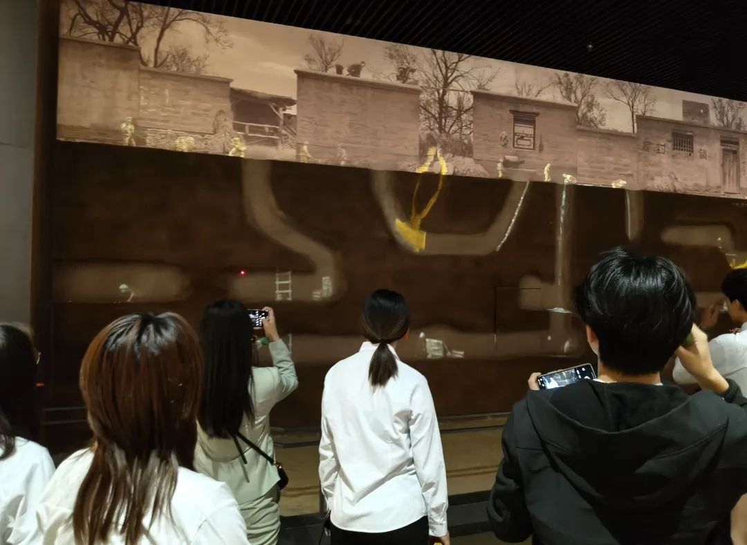 探地道烽火，承精神血脈