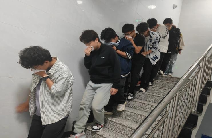 生命至上，以練筑防