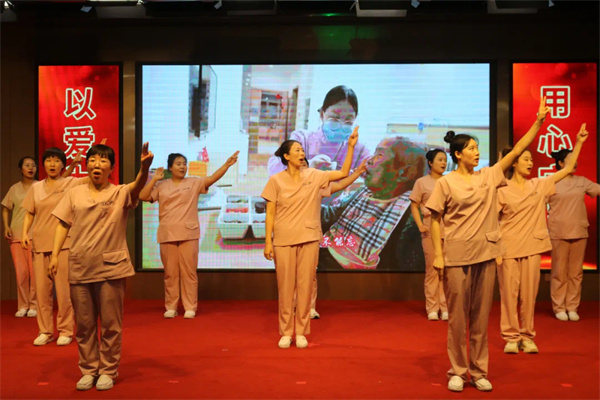 關愛護士隊伍 守護人民健康——保定理工學院康復醫學院攜手保定東籬醫院舉辦5.12國際護士節紀念活動