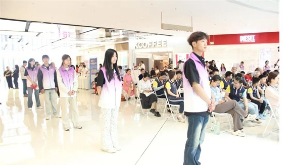 公益活動保定理工學院會計學院青春志愿行，助殘暖人心——保定理工學院會計學院學子為助殘活動注入青春力量