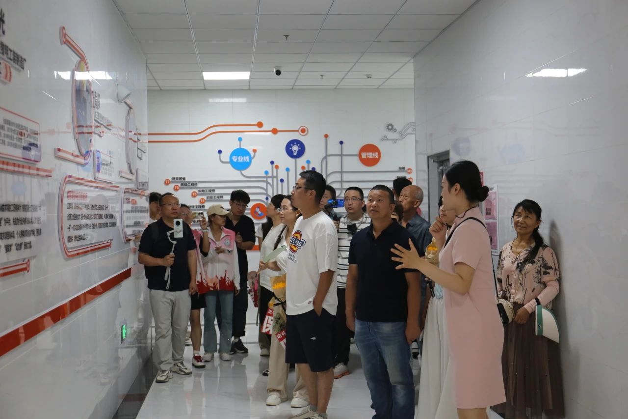 保定理工學院‖教育學院‖遇見未來，共育花開—2025屆教育學院家長接待日圓滿完成