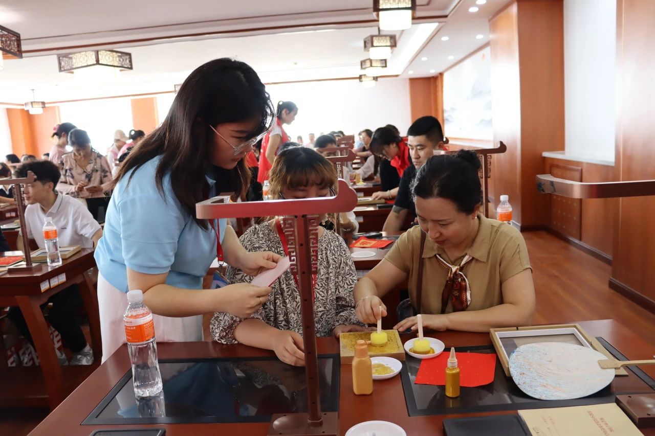 保定理工學院‖教育學院‖遇見未來，共育花開—2025屆教育學院家長接待日圓滿完成