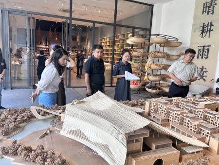 藝術(shù)學(xué)院領(lǐng)導(dǎo)赴大激店音樂(lè)小鎮(zhèn)考察調(diào)研 探索校地合作新路徑