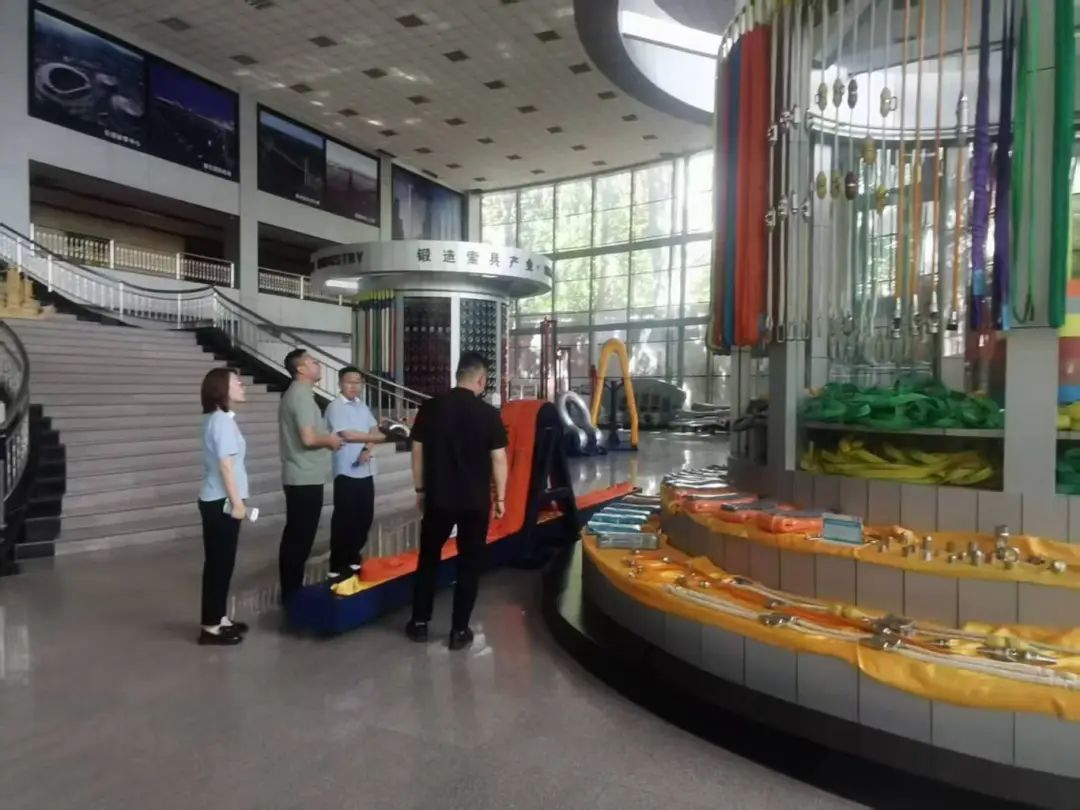 深化產教融合 共謀發展新篇 ——我院領導赴巨力集團洽談校企合作