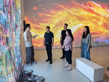 保定理工學院藝術學院教師團隊走訪北京瀾景科技有限公司——校企攜手共探數字藝術新篇
