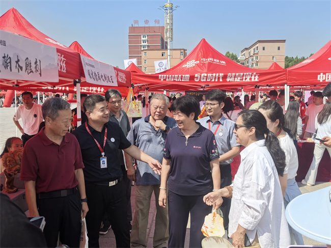 傳承非遺文脈 厚植文化自信 ——保定理工學院開展“非遺進校園”活動