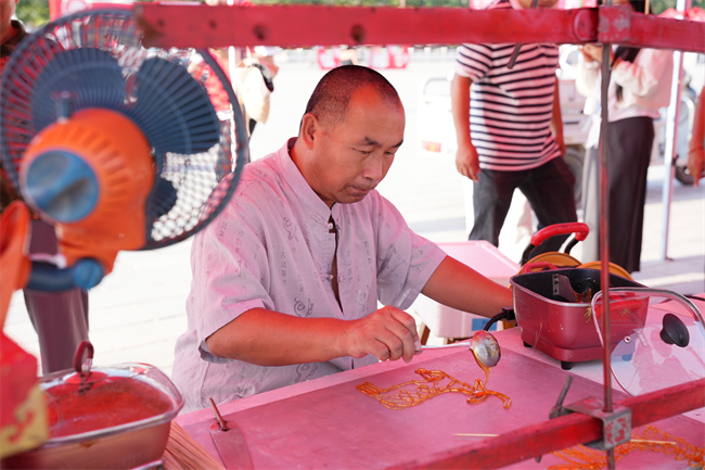 傳承非遺文脈 厚植文化自信 ——保定理工學院開展“非遺進校園”活動