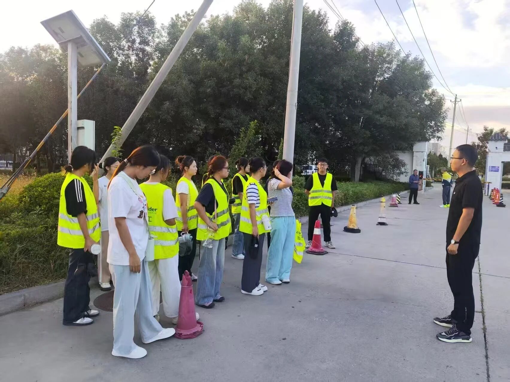 我院 22 級電子專業學子赴北京實習：校企協同筑平臺，實踐賦能育人才