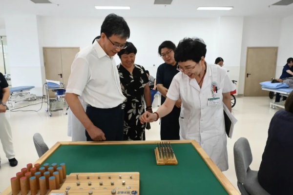 深化校企合作，共育康養人才——保定理工學院與東籬養老集團實習基地攜手共筑康復醫學實踐新橋梁