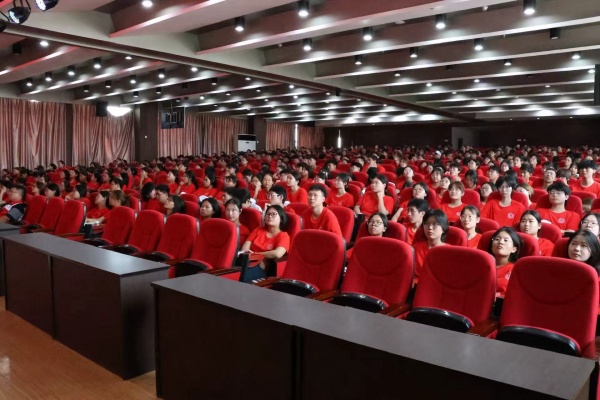 應(yīng)急救護進校園，點亮生命教育新課堂———保定理工學(xué)院康復(fù)醫(yī)學(xué)院開展應(yīng)急救護專題講座